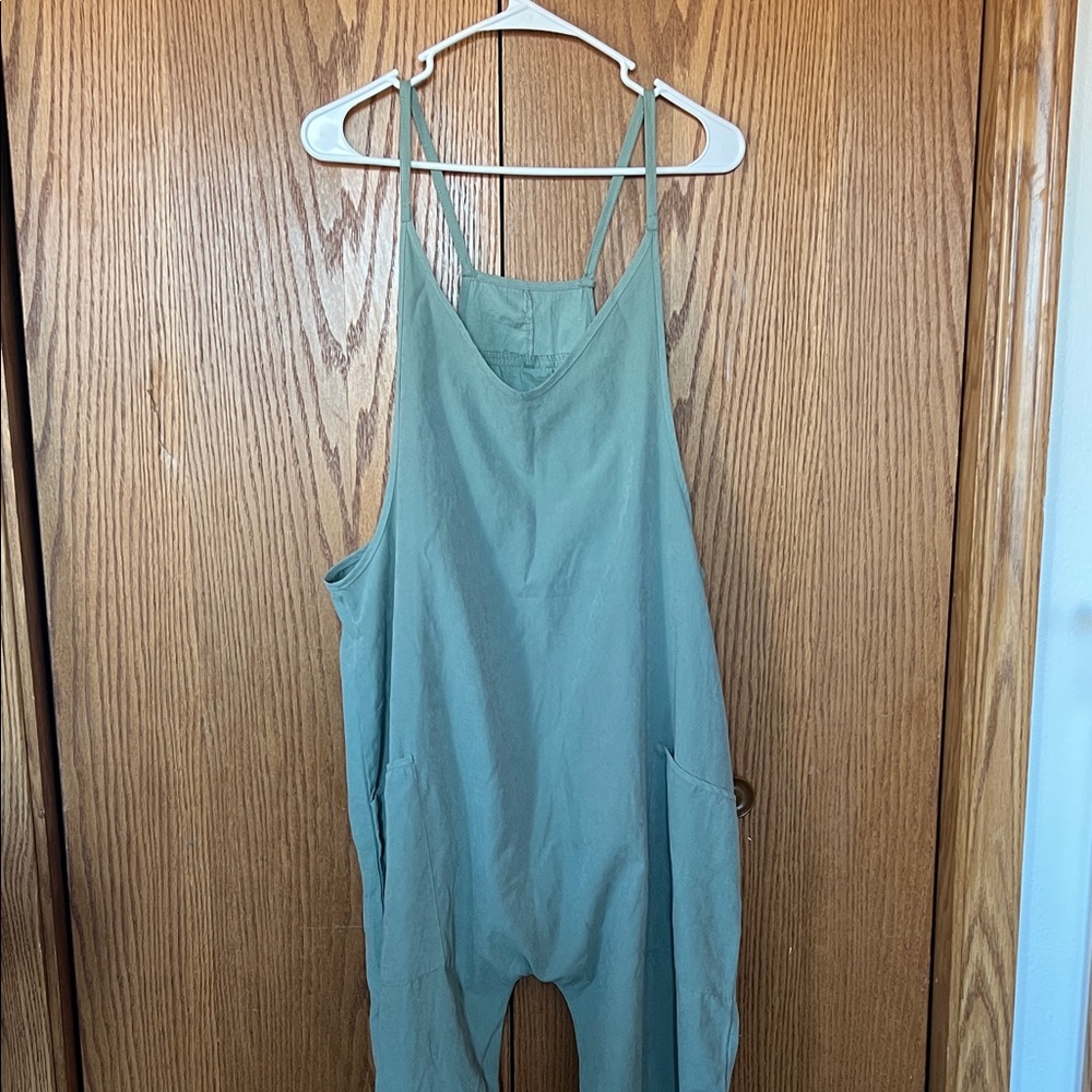Elegant Teal Jumpsuit for Women